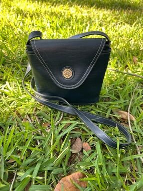 Vintage Michael Stevens Navy Leather Crossbody Bag with Gold Emblem